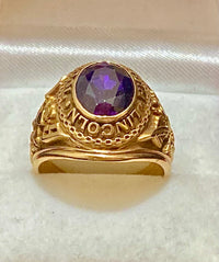 1970 Lincoln High School Class Ring in Solid Yellow Gold with Amethyst - $7K Appraisal Value w/CoA} APR57