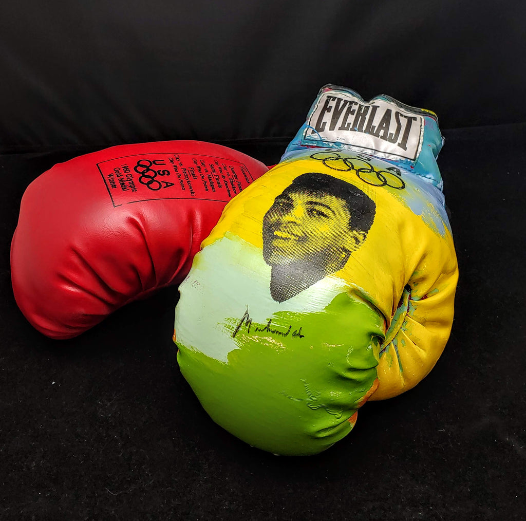 Sports Memorabilia | MUHAMMAD ALI Autographed Boxing Gloves