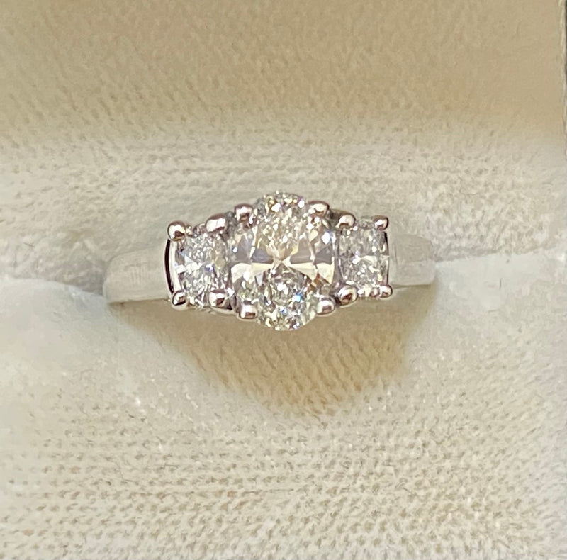 Beautiful Unique 18K White Gold 3-Stone Diamond Engagement Ring - $35K Appraisal Value w/CoA} APR57