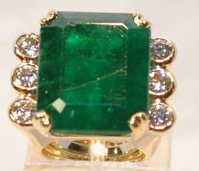 DAVID WEBB Contemporary 40-Carat Emerald & Diamond Ring in 18K Yellow & White Gold with UGL Certificate - $305K Appraisal Value! ✓ APR 57