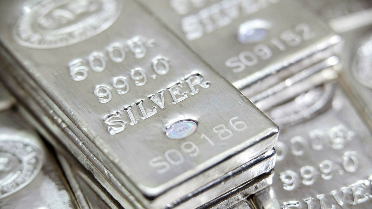 ‘What’s Hot’ Precious Metals : An in Depth Look at Silver