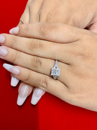Beautiful Lady's Diamond White Bright Gold Stunning Designer Ring $7 APR w/ CoA! APR57