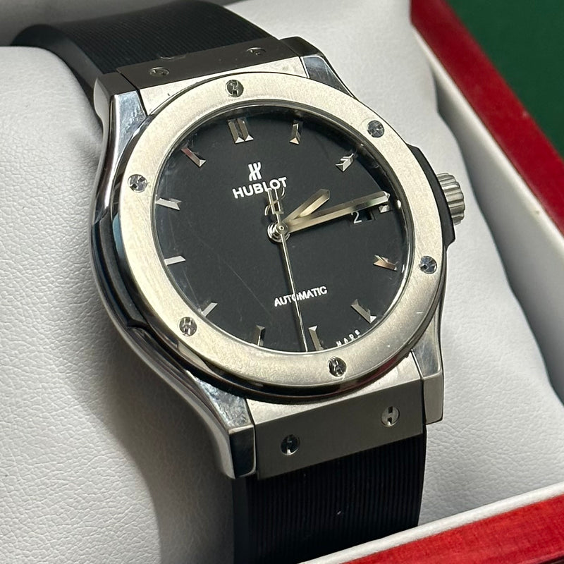 HUBLOT Titanium Jumbo Automatic w/black dial Men's Wristwatch - $13K APR w/ COA! APR57