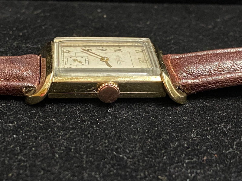 LE COULTRE Solid Gold Vintage 1950's Brand New Unisex Watch - $10K APR w/ COA!!! APR57