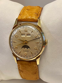 ZODIAC Vintage 1940's Moon Phase Mechanical Men's Wristwatch - $15K APR w/ COA!! APR57