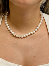 Necklace Beautiful Pearls w/ White Gold & Diamonds Unique Clasp- $50K APR w/ CoA APR57