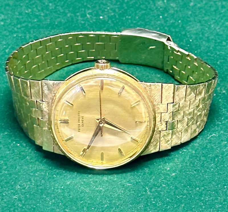 PATEK PHILIPPE Vintage 1940's Solid 18K Yellow Gold Rare Wristwatch - $60K Appraisal Value! ✓ APR 57