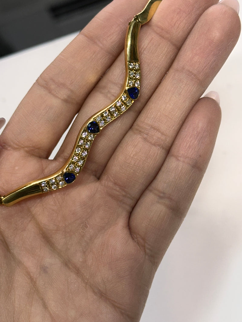 Ladies Sapphires and Diamonds 18k Yellow Gold Necklace - $35K APR w/ CoA!!!!! APR 57