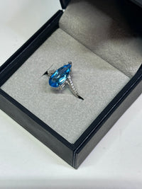 DESIGNER LADIES BLUE TOPAZ & DIAMOND WHITE GOLD SETTING RING - $5K APR w/ CoA!!! APR57