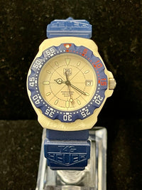 TAG HEUER Professional Mid-Size Men's Wrist Watch w/Date Feature - $2K APR w/COA APR 57