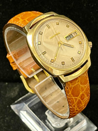 Accutron Bulova Unique Designer Solid YG Rare Men's Wrist Watch - $10K APR w/COA APR 57