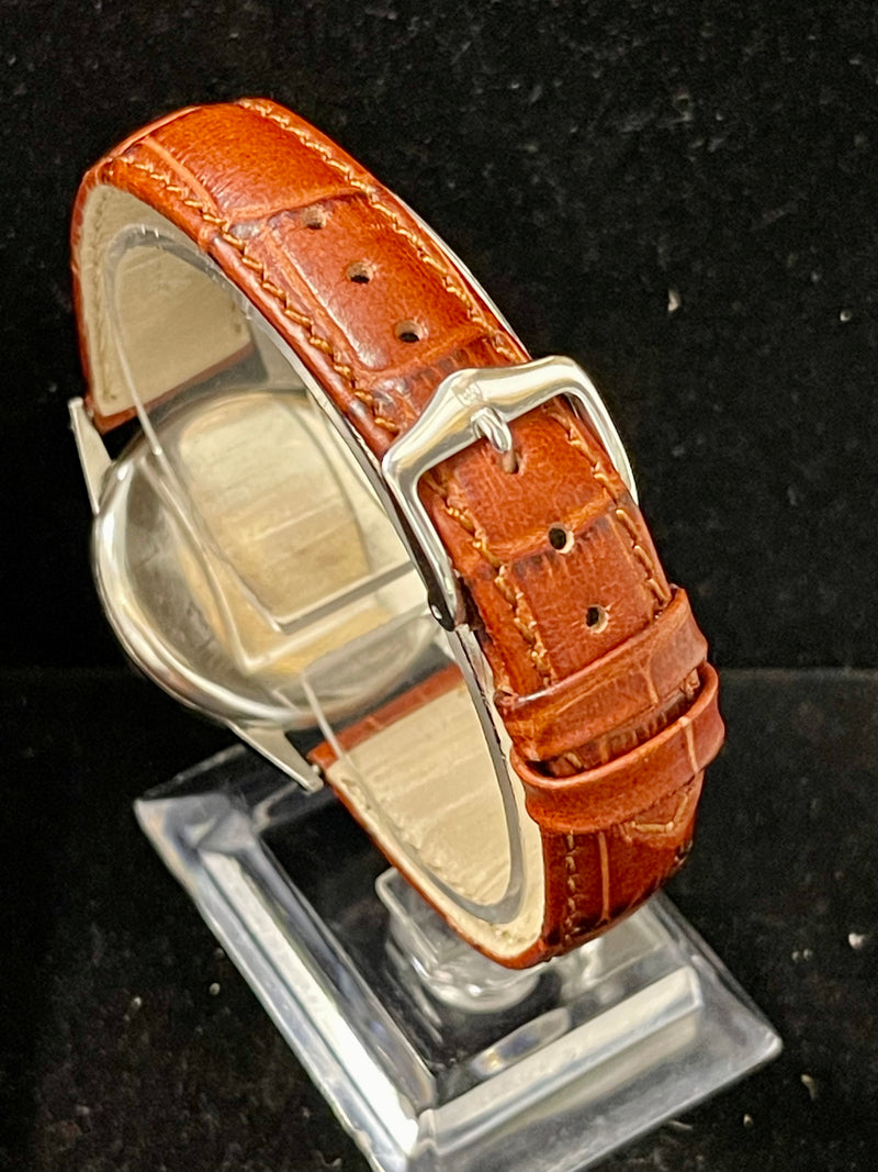 Movado Beautifully Designed Annual Calendar SS Men's Wrist Watch -$16K APR w/COA APR 57