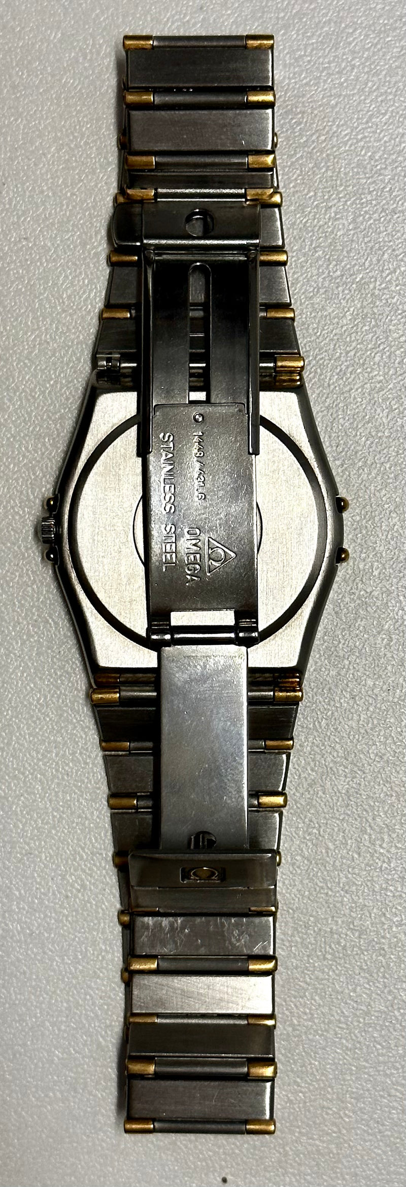 Unisex Omega Constellation 18K Gold Quartz Movement Wristwatch - 8K APR w/ COA!! APR57
