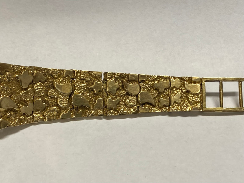 SEIKO Unique Solid Gold Nugget Style Bracelet Design Men's Watch- $15K APR w/COA APR57
