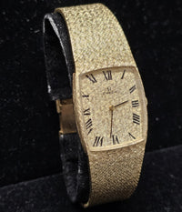 OMEGA Vintage 1980s Solid Gold Rare Mechanical Unisex Watch - $30K APR w/ COA!!! APR 57