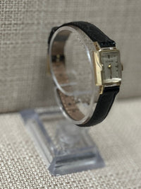 Le Coultre Elegant Beautiful and Luxury Ladie's Gold Watch - $10K APR w/ COA!!!! APR 57