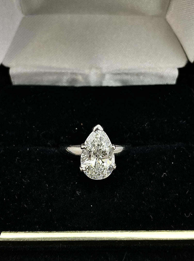 Gorgeous 10k Gold 2ct Round Diamond Ring - $3800 Value @ - jewelry - by  owner - sale - craigslist