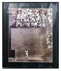 Willie Mays, "The Catch" 1990s Signed Black & White Print - $3K APR Value w/ CoA! + APR 57