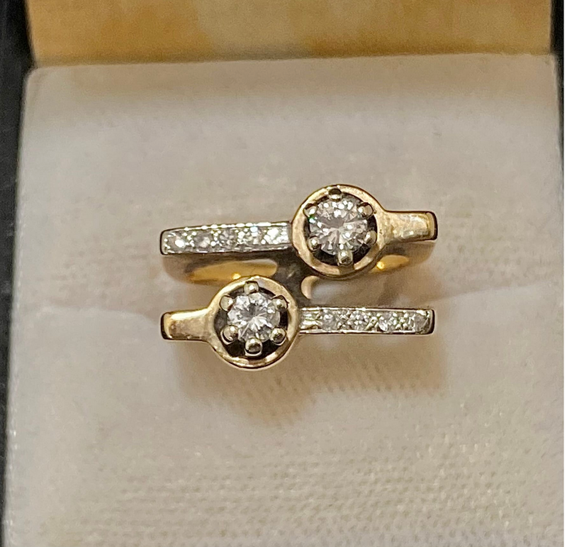 Unique Designer's Solid Yellow Gold with 10 Diamonds Double Shank Ring - $7K Appraisal Value w/CoA} APR57
