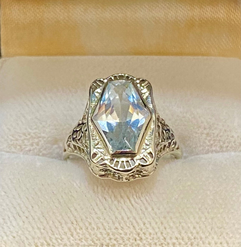 1920's Antique Solid White Gold Aquamarine Ring with Beautiful Filigree - $8K Appraisal Value w/CoA} APR57