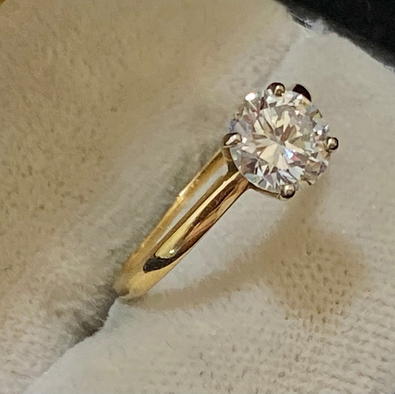 Beautiful Designer Solid Yellow Gold  Diamond Solitaire Engagement Ring - $50K Appraisal Value w/CoA} APR57