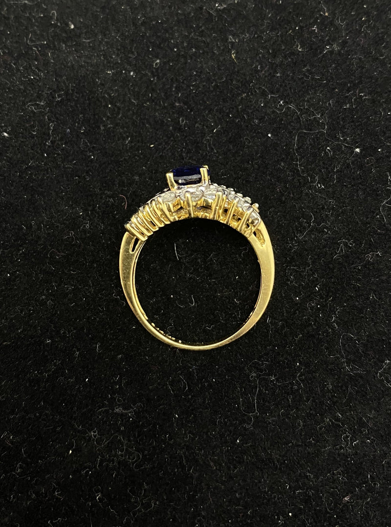 Beautiful Designer Solid Yellow Gold Sapphire & Diamond Ring - $15K Appraisal Value w/ CoA! APR 57
