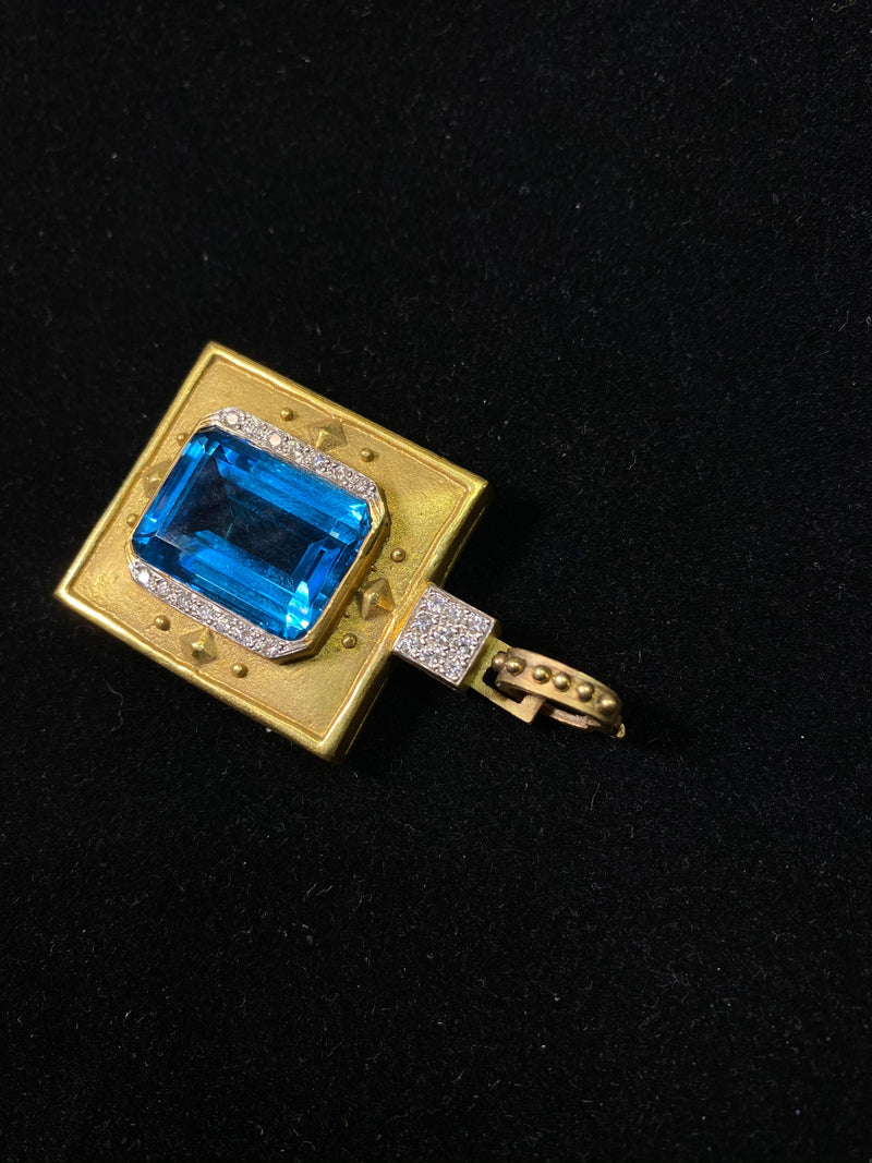 Buccellati-style Vintage 18K Yellow Gold Pendant w/ 50ct Blue Topaz & 23 Diamonds - $20 Appraisal Value w/CoA} APR 57