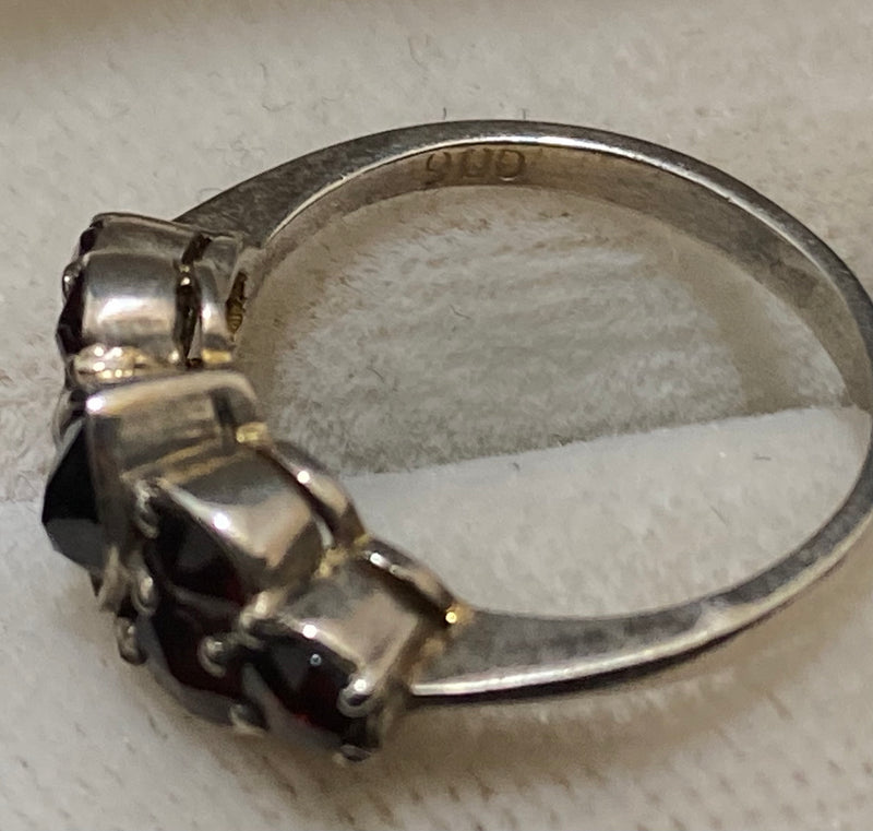 Unique Designer Sterling Silver Garnet Ring - $800 Appraisal Value w/CoA} APR57