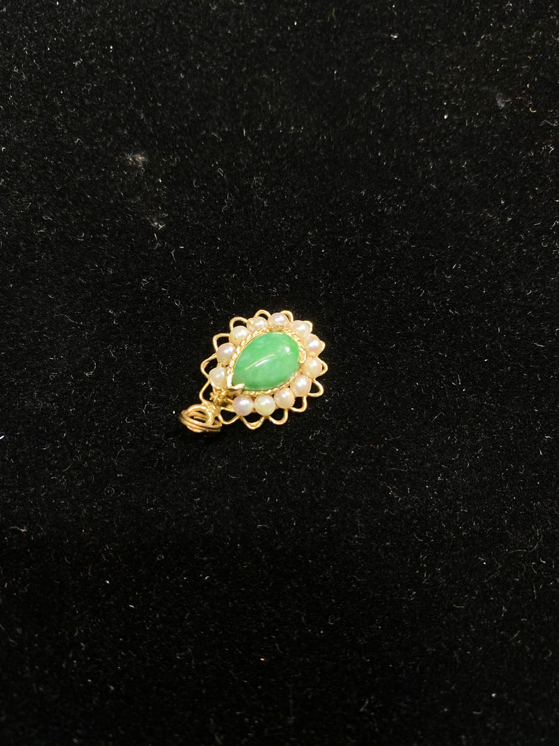Beautiful Jade SYG Pendant with 12 Pearls - $6K Appraisal Value w/ CoA! } APR 57