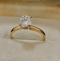 Beautiful Designer Solid Yellow Gold  Diamond Solitaire Engagement Ring - $50K Appraisal Value w/CoA} APR57