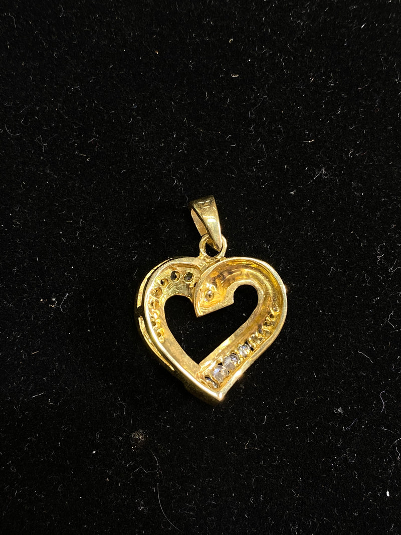 Contemporary Designer’s SYG Heart Pendant w/ 18 Diamonds! -$15K APR w/ CoA } APR 57