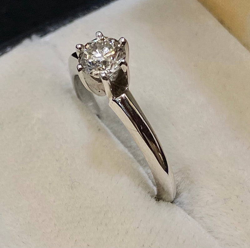 Unique Designer Solid White Gold Diamond Solitaire Engagement Ring - $6K Appraisal Value w/CoA} APR57