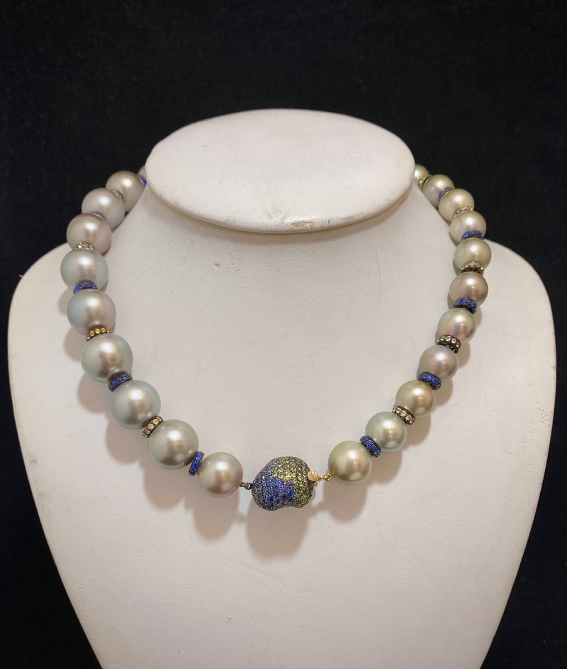 Beautiful 18K Yellow Gold South Sea Pearl & Blue/Yellow Diamond Necklace - $40K Appraisal Value w/CoA} APR57