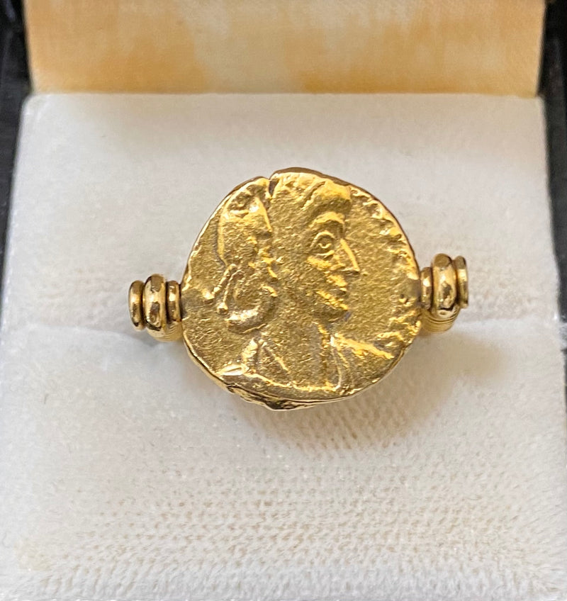 Antique Design Solid Yellow Gold Coin Signet Reversible Ring - $6K Appraisal Value w/CoA} APR57