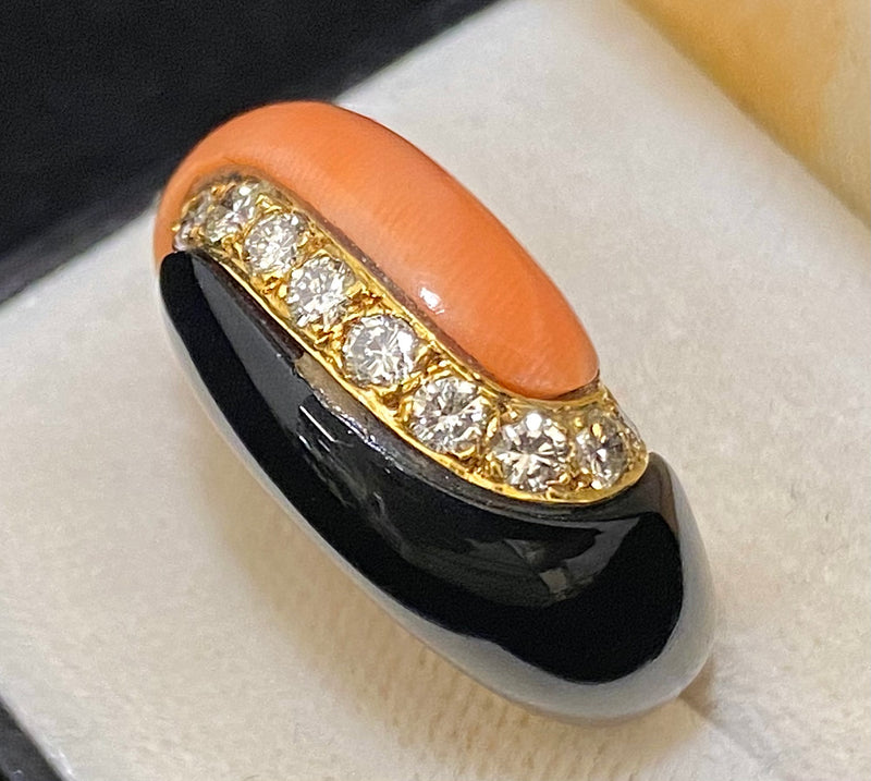VCA-style 18K Yellow Gold with Pink Coral & Onyx& 10 Diamonds Ring - $15K Appraisal Value w/CoA} APR57
