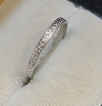 1920's Antique Designer Beautiful Detail Platinum Band Ring - $6K Appraisal Value w/CoA} APR57