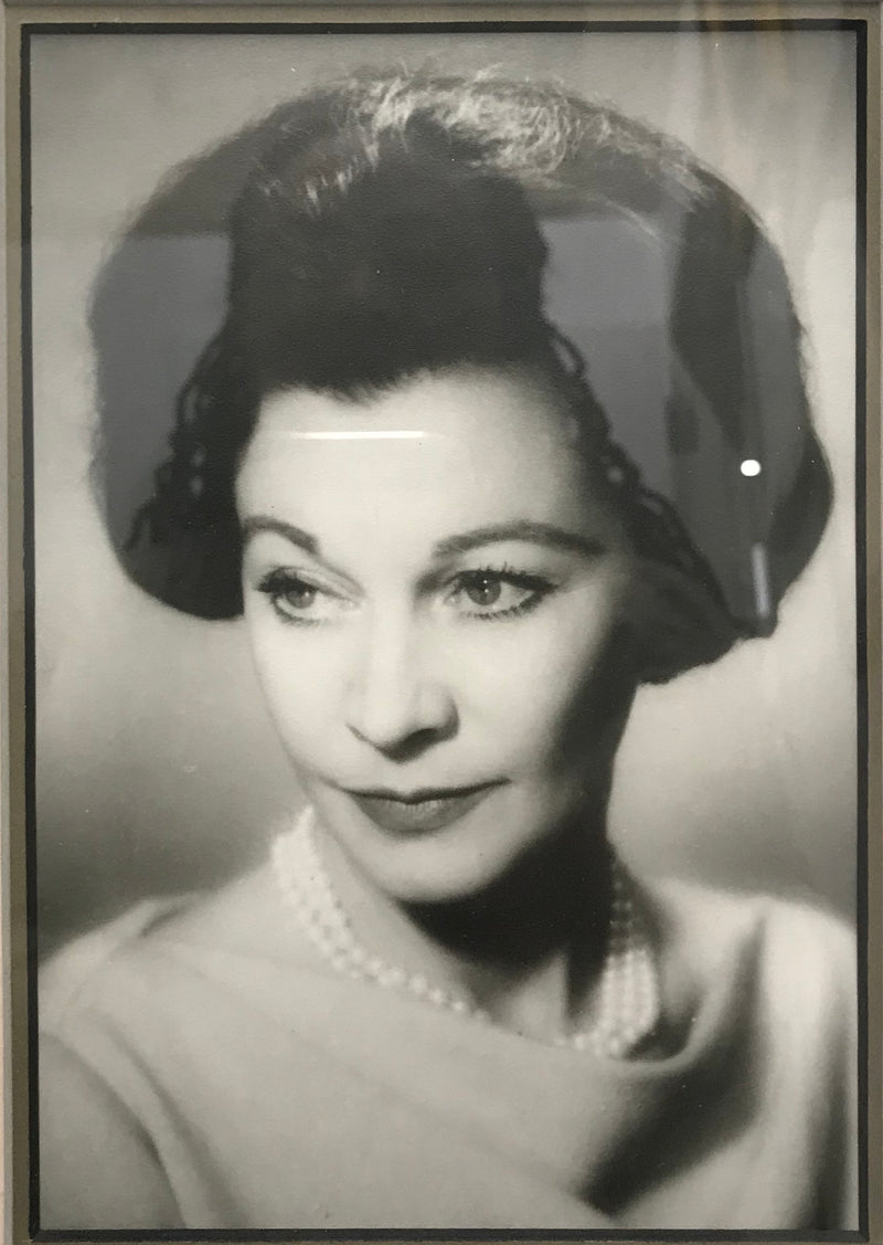 VIVIEN LEIGH Autograph framed with Photo 1957 - $1K VALUE APR 57