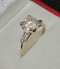 Unique Designer Solid White Gold with 3.50ct Sapphire Stone Accent Ring - $3.5K Appraisal Value w/CoA} APR57