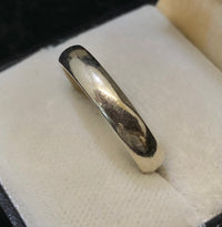 Beautiful Solid White Gold Handmade Band Ring - $3K Appraisal Value w/CoA} APR57