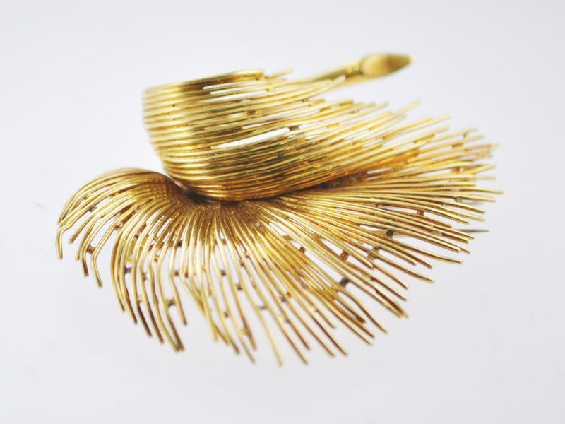 Vintage Tiffany & Co Feather Brooch Intricate Rare Pin in 18K Yellow Gold - $10K VALUE APR 57