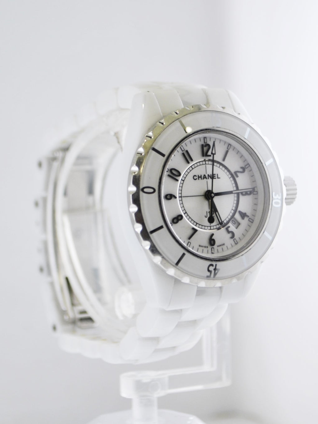 Pre-owned Chanel J12 Quartz Diamond White Dial Ladies Watch H5704 In Mother  Of Pearl / White