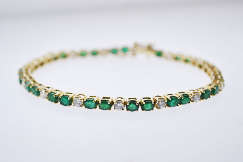 Contemporary Designer Handmade Diamond & Emerald Tennis Bracelet in 18K Yellow Gold, +13.5 TCW - $30K APR Value w/ CoA@ APR 57