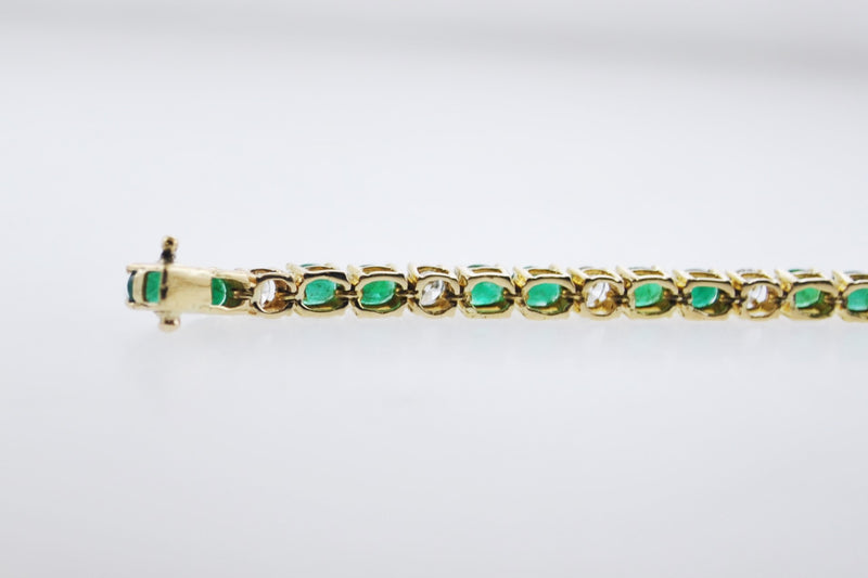 Contemporary Designer Handmade Diamond & Emerald Tennis Bracelet in 18K Yellow Gold, +13.5 TCW - $30K APR Value w/ CoA@ APR 57