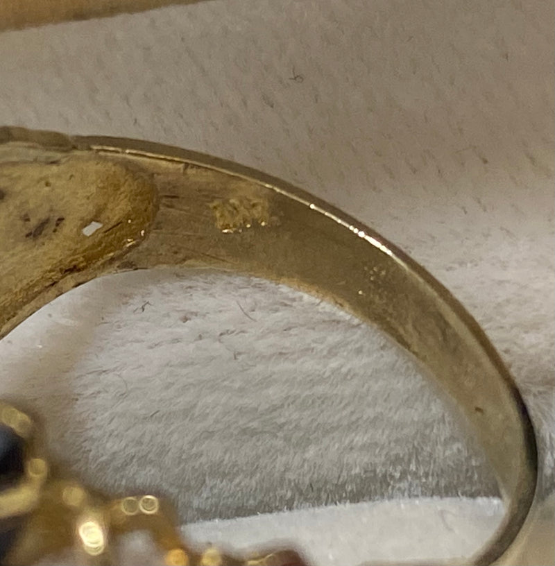 1970s AVON American Antique Prong Set Moonstone Ring (No. 13) - Shop Monat  Vintage General Rings - Pinkoi