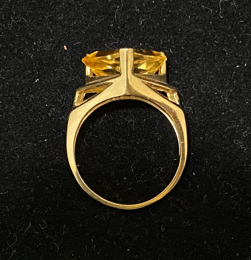 Unique Contemporary SYG Yellow Topaz Ring - $5K Appraisal Value w/CoA}
