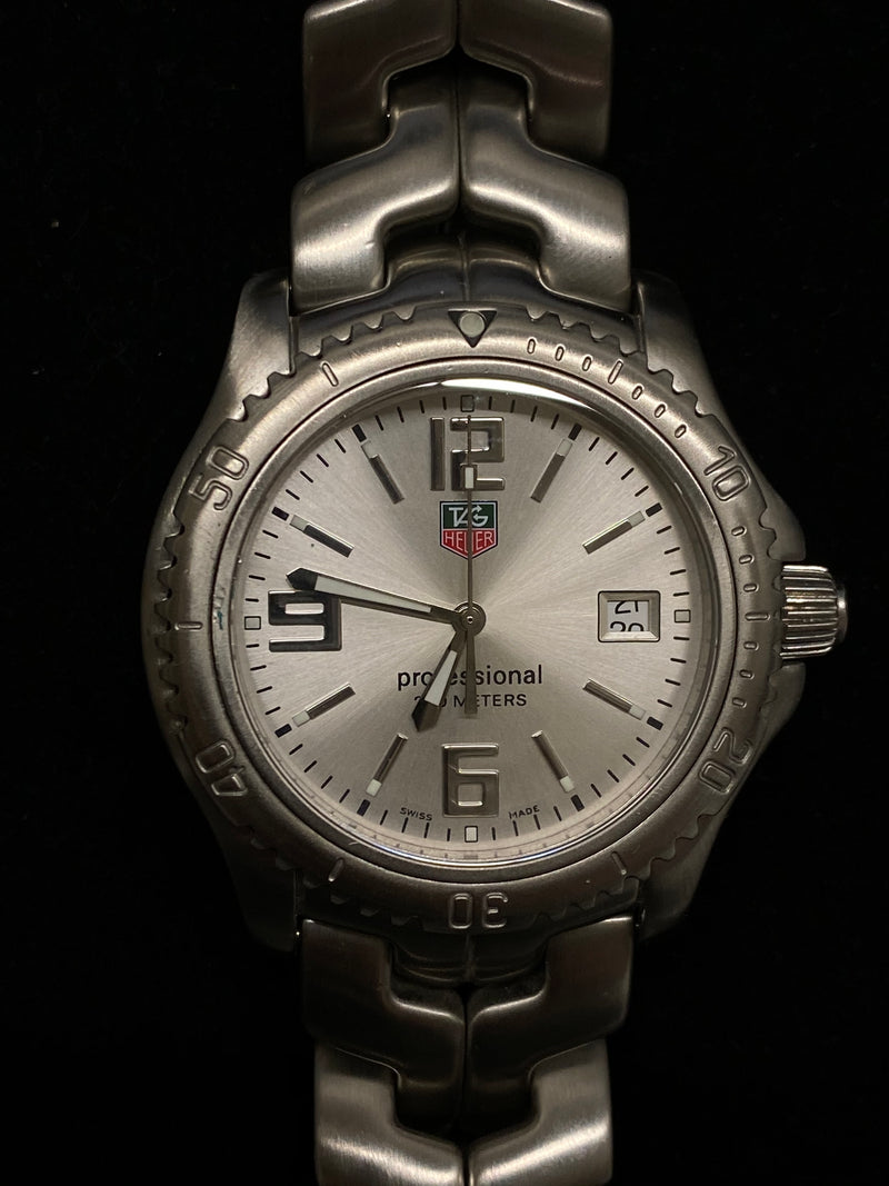 TAG HEUER Stainless Steel Professional Diver's Watch  w/ Date, Ref. #WT1112 - $4K Appraisal Value! ✓ APR 57