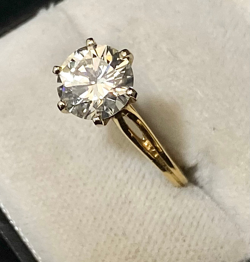 Unique Designer's Solid Yellow Gold Diamond Solitaire Engagement Ring - $65K Appraisal Value w/CoA} APR57