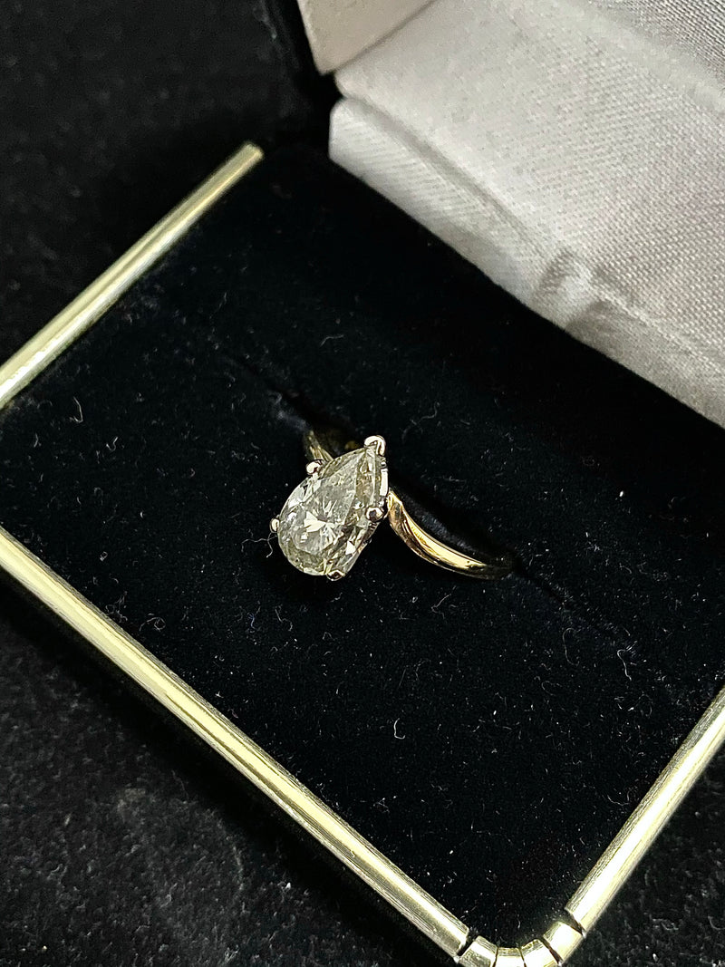 Designer Solid Yellow Gold Solitaire Pear-Shape Diamond Engagement Ring - $15K Appraisal Value w/ CoA! } APR 57