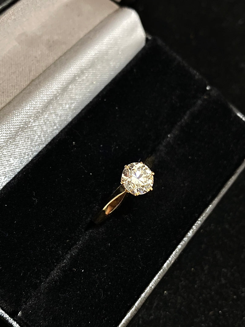 Tiffany-style Designer Solid Yellow Gold Solitaire Diamond Engagement Ring - $15K Appraisal Value w/ CoA } APR 57