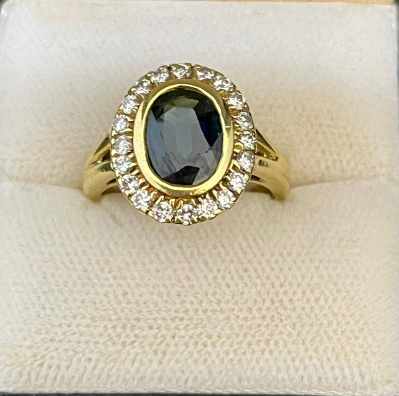 1920 Beautiful Designer Sapphire & Diamond Ring in 18K Yellow Gold - $30K APR Value w/CoA} APR57
